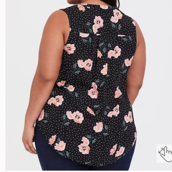 Torrid Harper Polka Dot Floral Sleeveless Blouse - Picture 13 of 13
